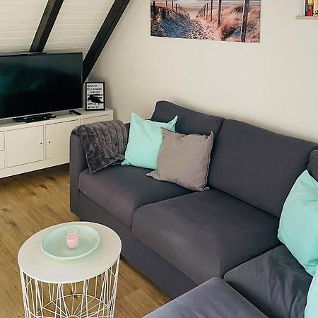 Cozy Apartment In Friedrichskoog With Kitchen Eksteriør billede